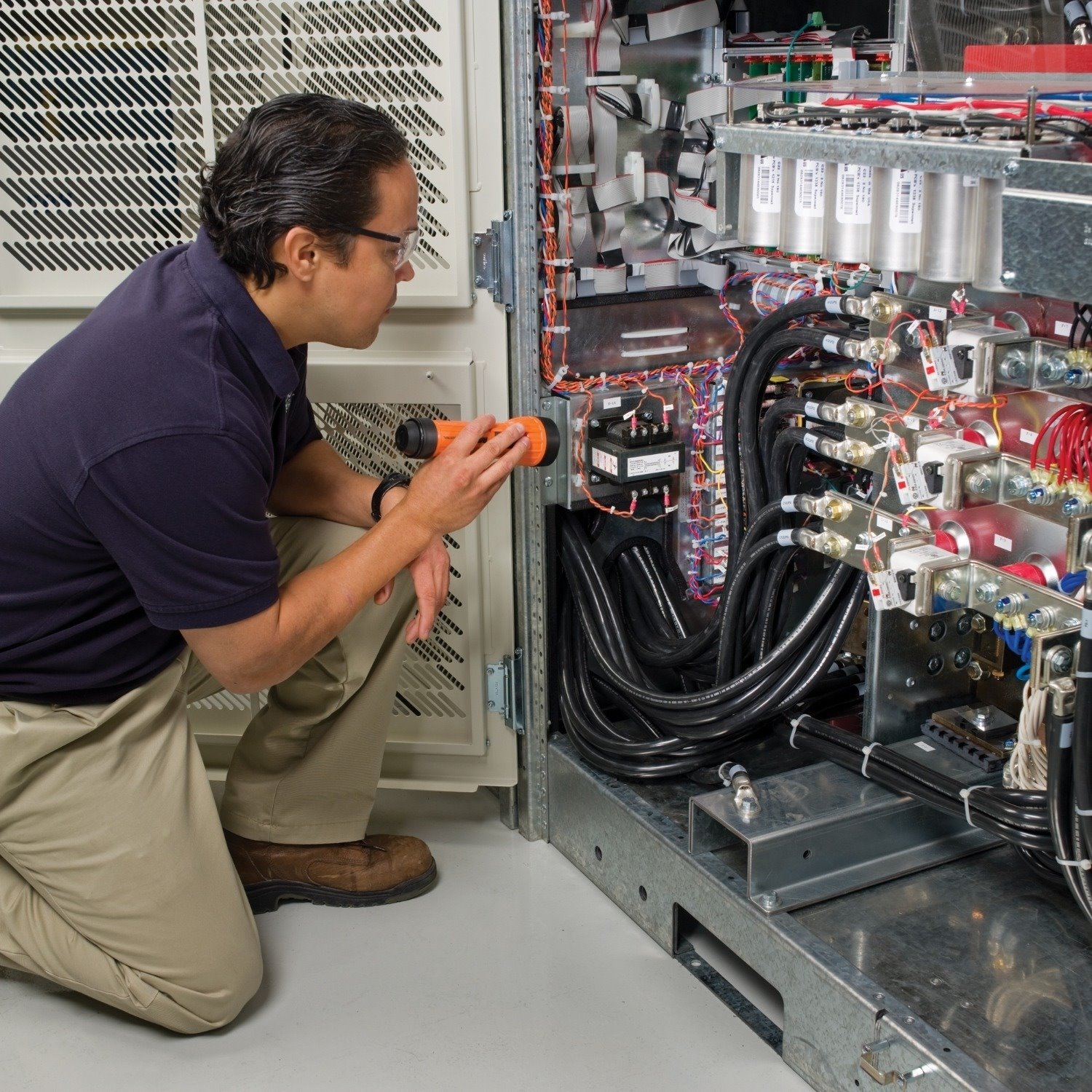 Scheduling Upgrade to 7X24 for Existing PCAV for up to 40 kVA UPS