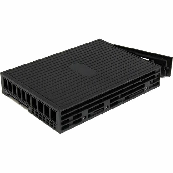 StarTech.com 2.5in SATA/SAS SSD/HDD to 3.5in SATA Hard Drive Converter