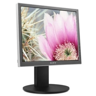 Sony StylePro SDM-S75AS 17" Class SXGA LCD Monitor - Silver