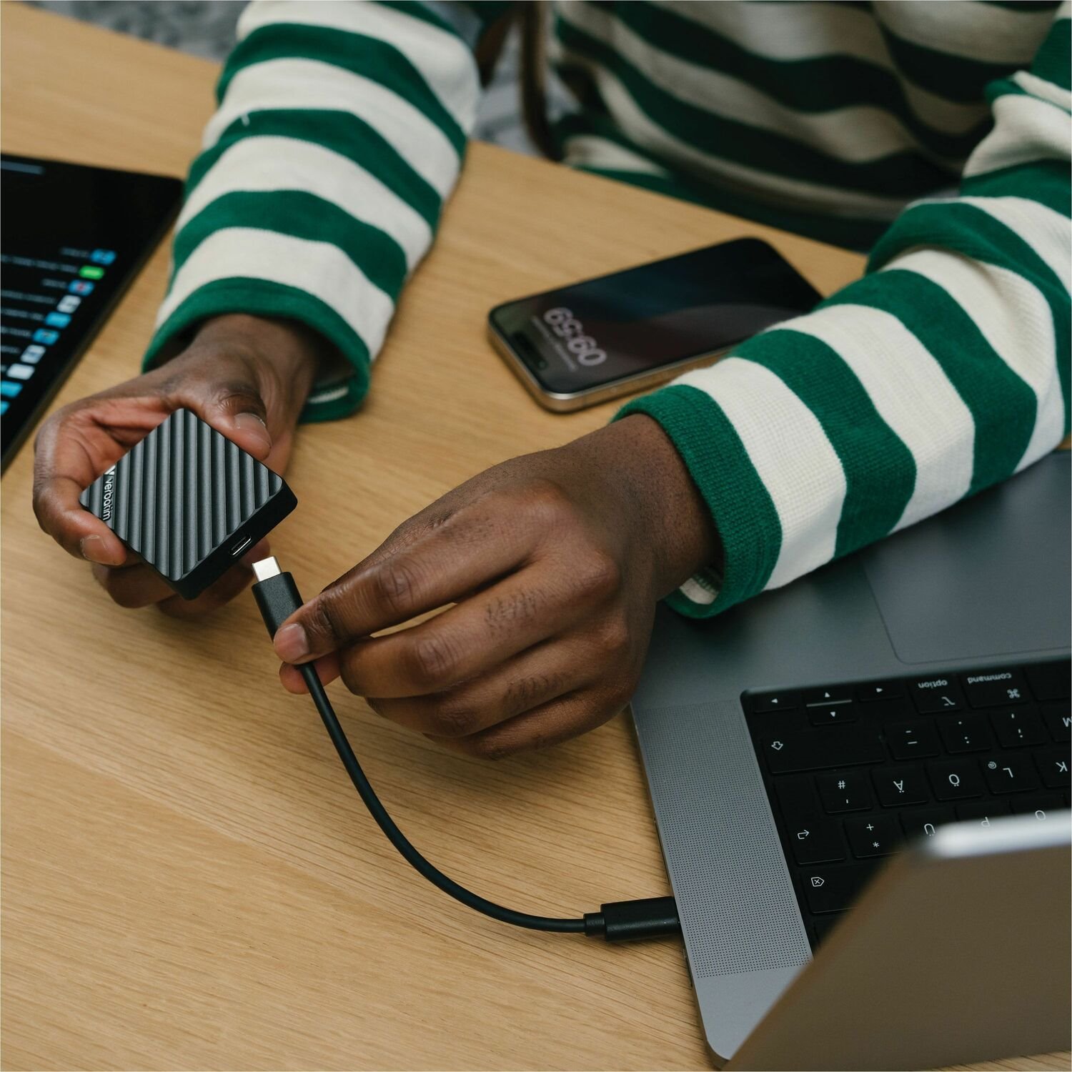 Verbatim Store 'n' Go Mini Stripe 512 GB Portable Solid State Drive - Mini PCI Express External - Diamond Black