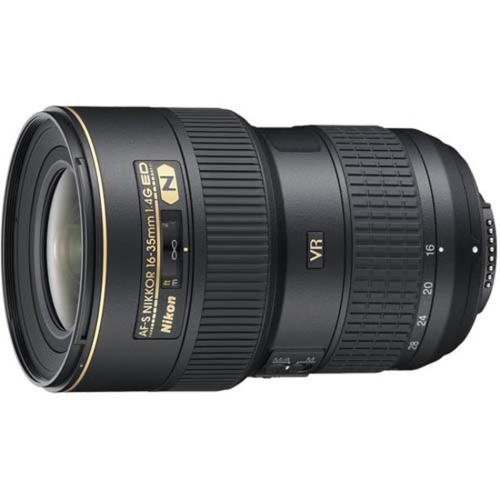 Nikon Nikkor - 16 mm to 35 mm - f/22 - f/4 - Wide Angle Zoom Lens