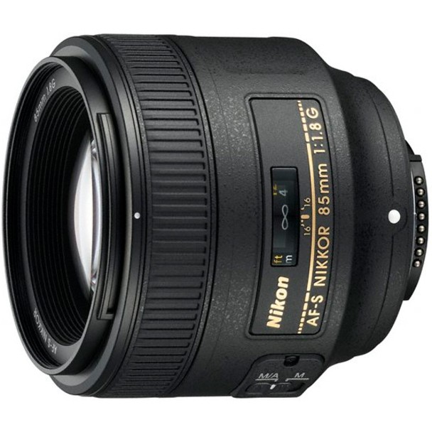 Nikon Nikkor - 28 mm - f/16 - f/1.8 - Wide Angle Fixed Lens