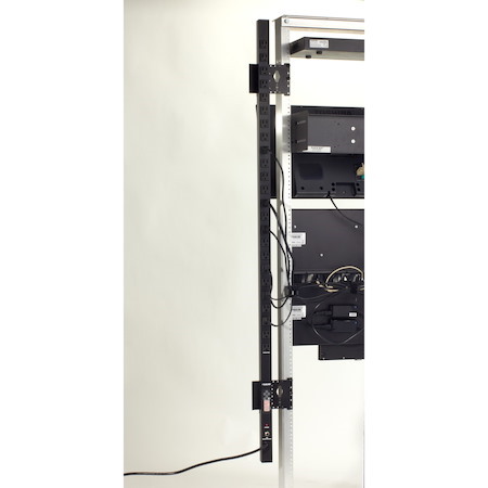 Black Box Vertical Metered PDU - 15-Amp Single Circuit, 120V, 24-Outlet, 5-15R, 5-15P