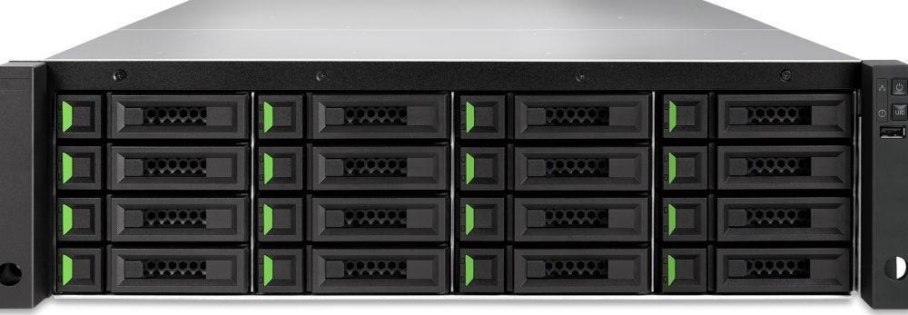 Qsan XCubeSAN XS1212S - Hard Drive Array