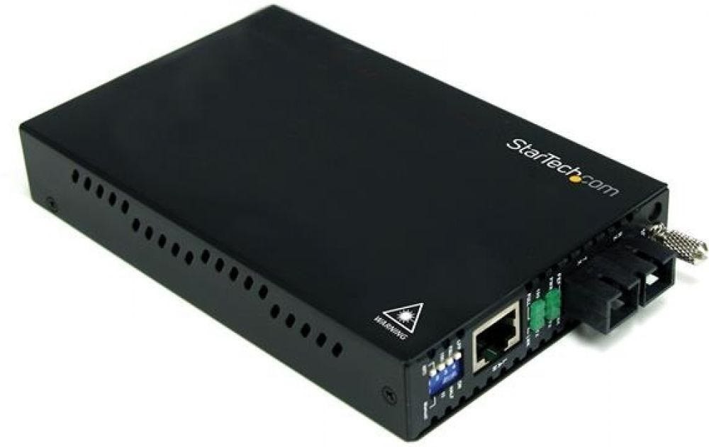 StarTech.com 10100 Mbit Single-Mode Glasvezel Converter SC 30 KM - Glasvezel Mediaconverter