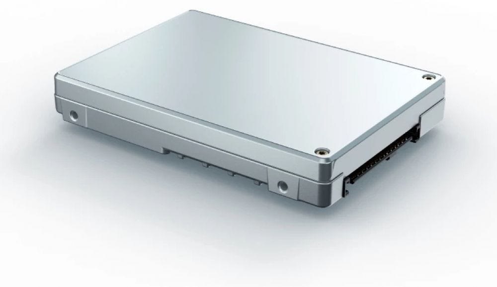 Solidigm D7 Series D7-P5520 - SSD