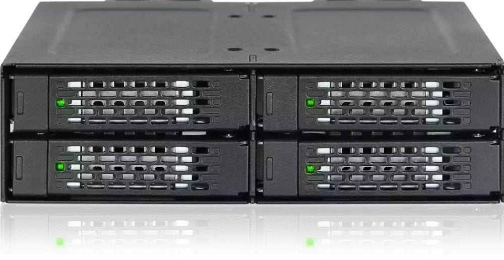 Icy Dock Backplane IcyDock 4X 2.5" PCIe 4.0 NVMe U.2 To 4X MiniSAS V3