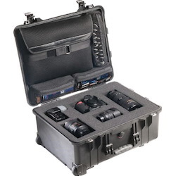 Pelican 1560 Laptop Case &Amp; Foam In Base - Black