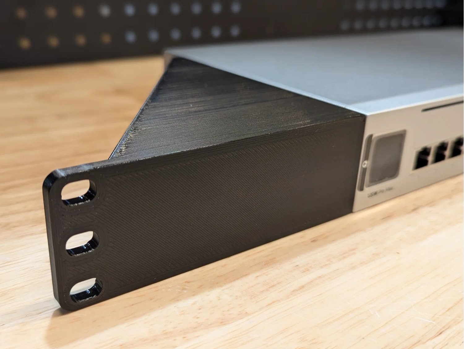 Ubiquiti Unifi Pro Max 16 Rack Mount