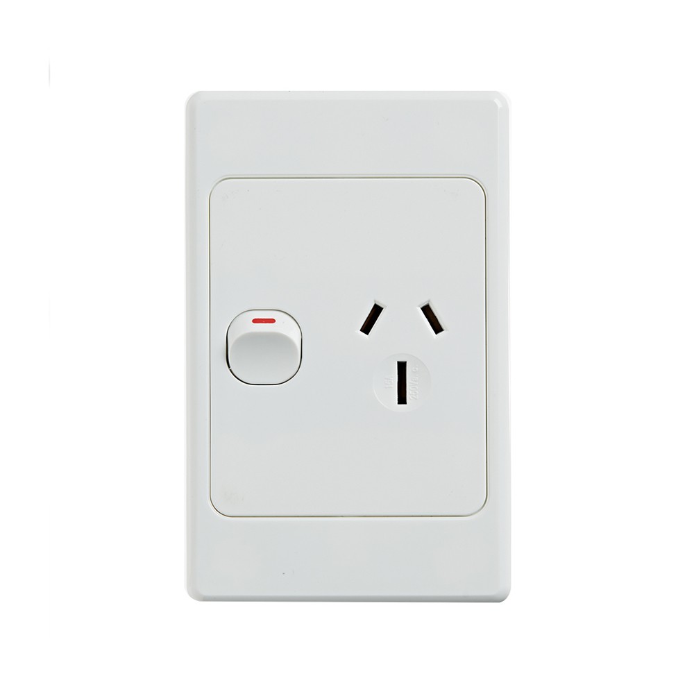 4Cabling 4C | Ultima Single Power Point 250V 15A - Vertical