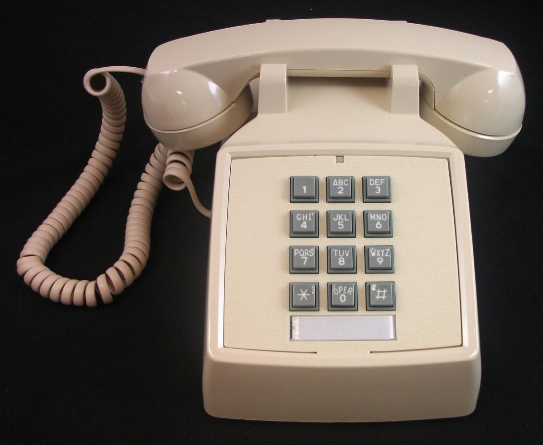 Cortelco 250009-Vba-20M Desk W/ Volume Ivory