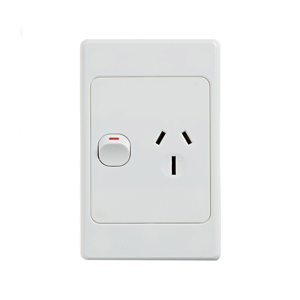 4Cabling 4C | Ultima Single Power Point 250V 15A | Vertical