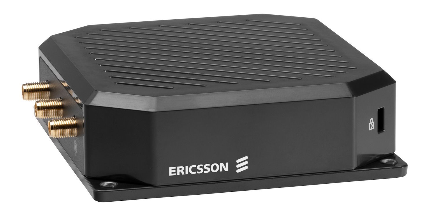 Cradlepoint S400 Compact IoT Router, Lte, Secure Connect Sase, 3 Year Advanced NetCloud WiFi (300 MBPS Modem), With Ac Power Supply And Antennas