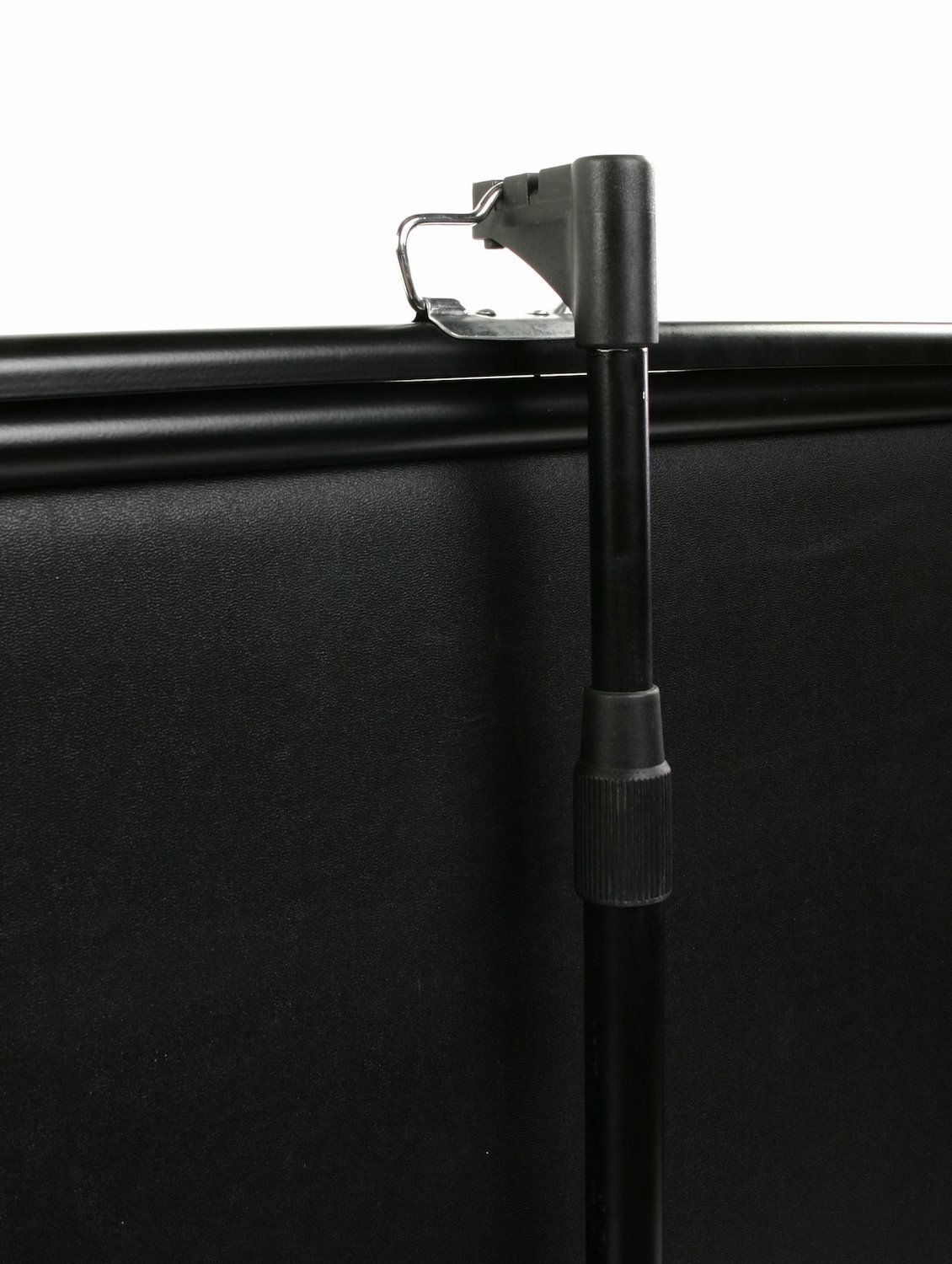 Elite Screens ezCinema 135" (16:9)