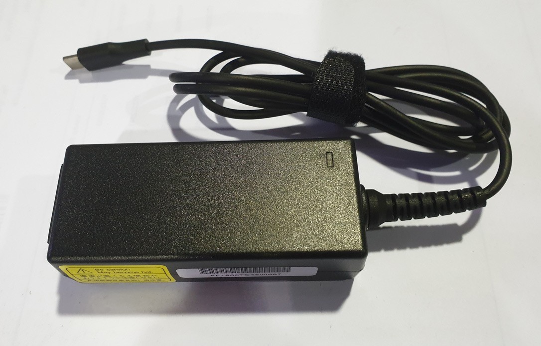 Besta 45W Type-C Notebook Universal Charger