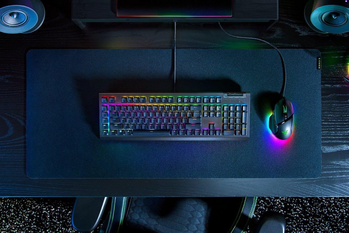 Razer BlackWidow V4 X Tastatur Mekanisk RGB Chroma Kabling TYSK