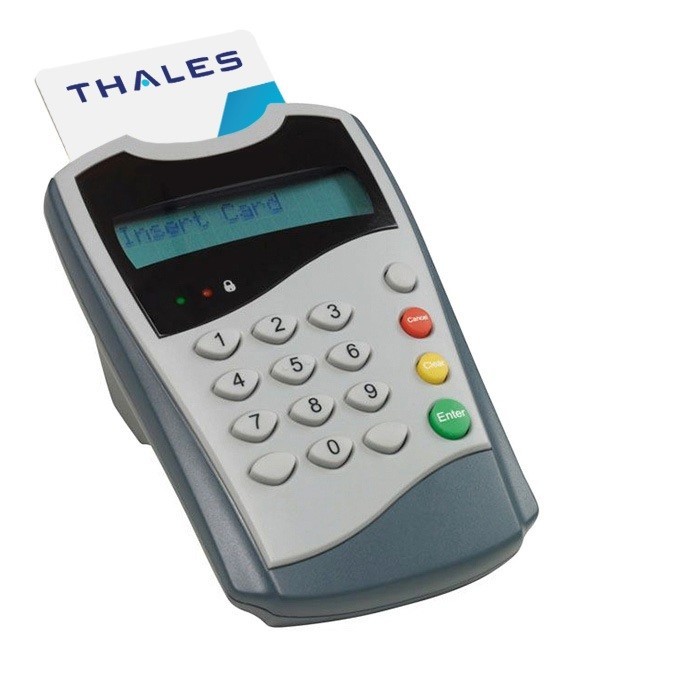 Gemalto Thales/Gemalto IDBridge CT700 Usb PINPad Smart Card Reader.