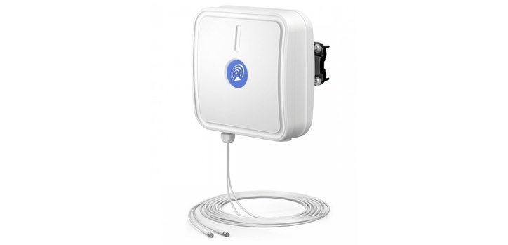 QuWireless QuPanel 7Dbi Dual Polarised 694-960/1710-2700Mhz 3G/4G/Lte Outdoor Antenna