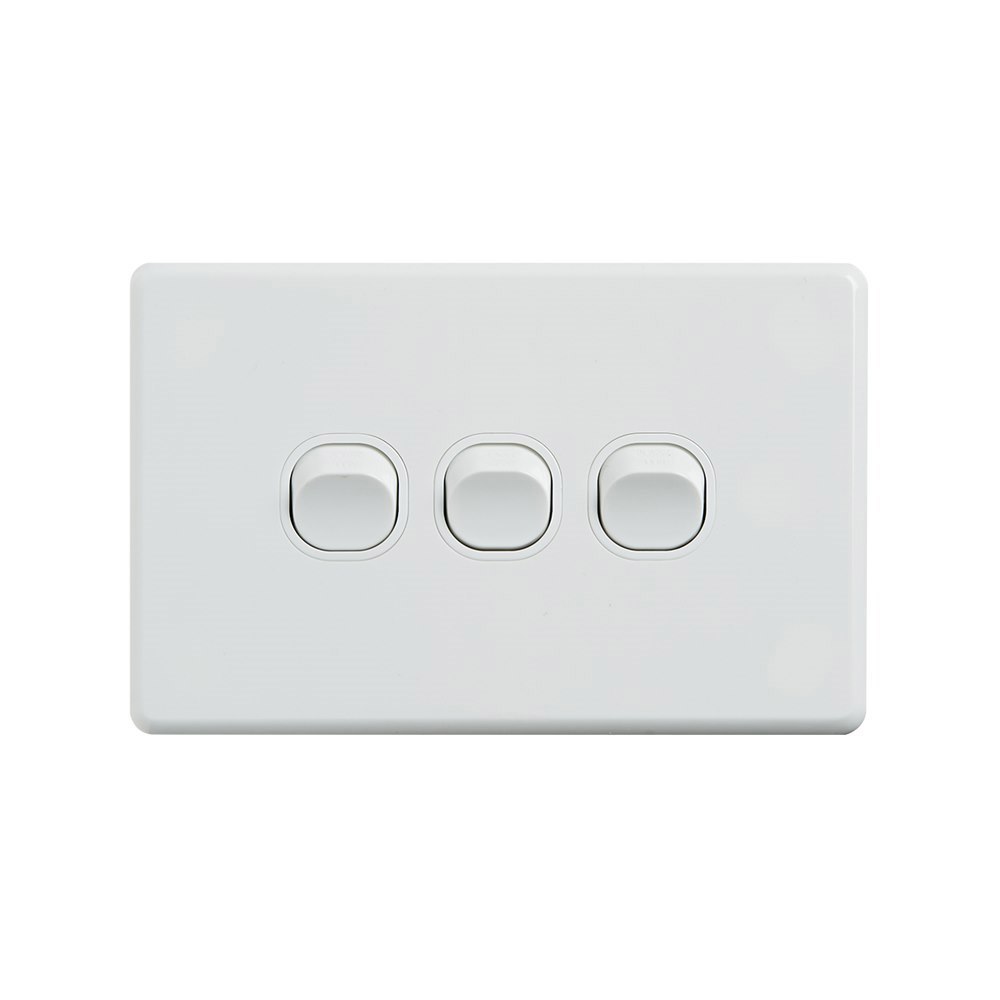 4Cabling 4C | Classic 3 Gang Switch 250V 16Ax | Horizontal