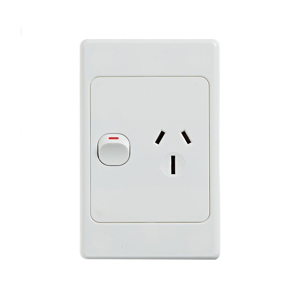 4Cabling 4C | Ultima Single Power Point 250V 15A - Vertical