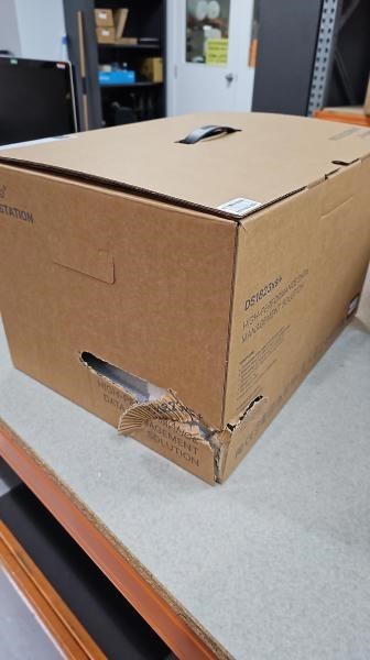 Synology Box Damage Synology DiskStation DS1823xs+ 8-Bay + 2 X NVMe, 3.5" Diskless, 2xGbE + 1x10GbE, Amd Ryzen V1780B,8GB Ram,5 YR WTY