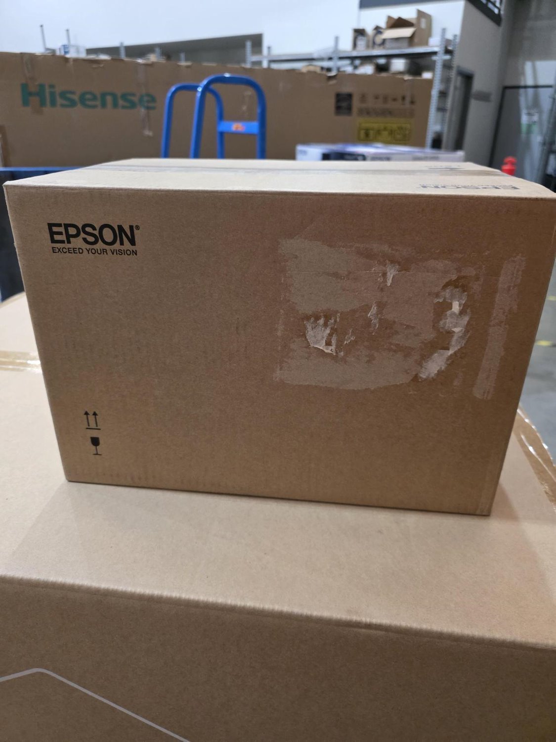 Epson Short Throw Lens 0.65 - 0.78 G7000 & L Series Including QNL Elplu03s - Open Box