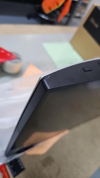 HP Physical Damage HP Series 7 Pro 727PM -8K135aa- 27" 4K Ips, 16:9, 3840X2160, 5MP Webcam, Speakers, TB4 (100W PD), Dp+Hdmi, RJ45, Vesa, 3M MMT WTY