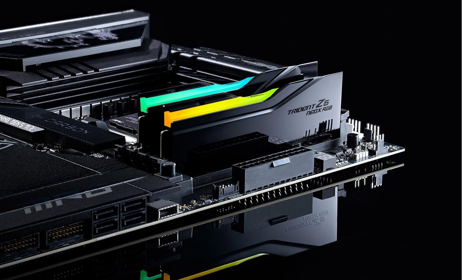 G.Skill F5-6000A2636h16gx2-Tz5nxrk 32GB (2 X 16GB)/ DDR5 6000 MT/s/ Timings 26-36-36-32/ Voltage 1.45V/ TZ5 Neo X RGB Amd Expo ™ Ull