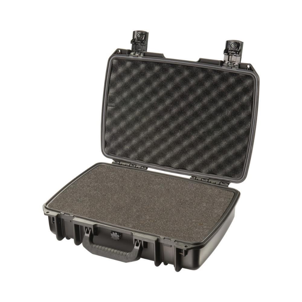 Pelican The Pelican Storm Case Has The Same Legendary Dna As Our Pelican Protector Case, With One Primary Difference: A Unique Press And Pull Latch That Locks Automatically, But Open With A Light Touc