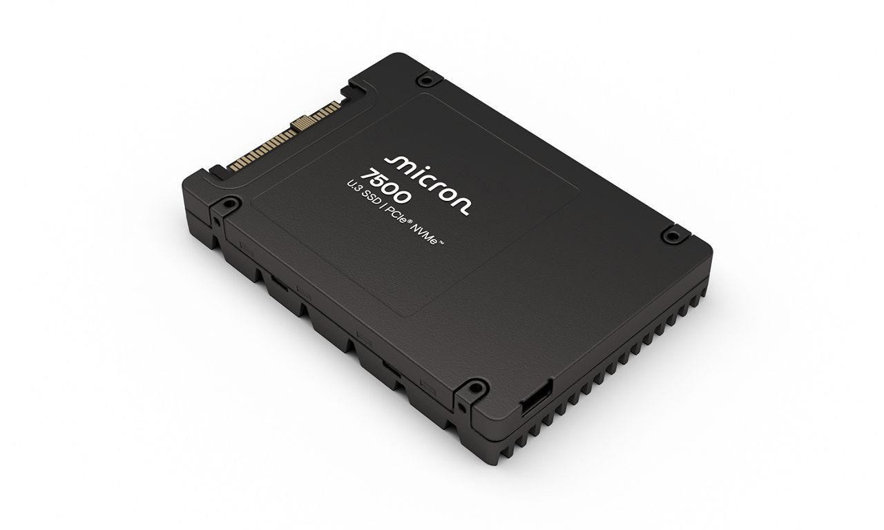 Crucial 7500 PRO 1.92 TB Solid State Drive - Internal - U.3 (PCI Express NVMe 4.0 x4)
